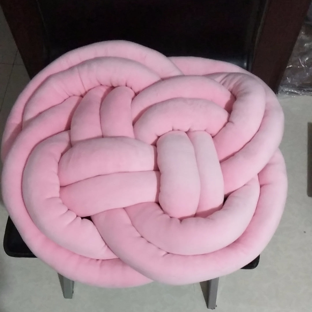 Knot Pillow – Pink