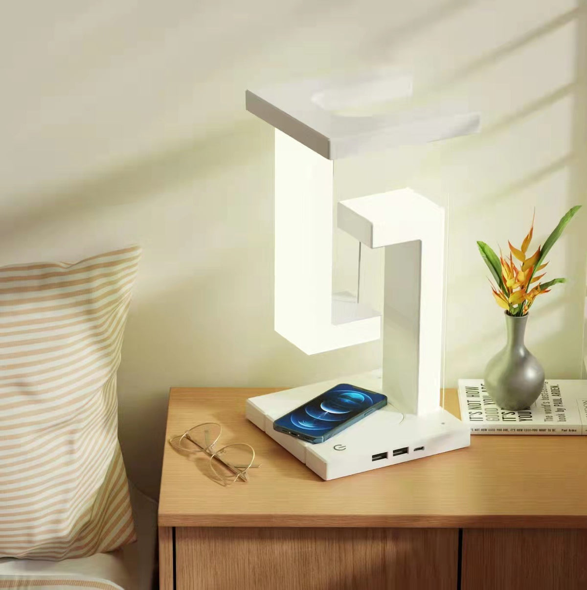 Floating Lamp Charger